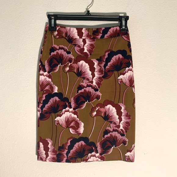 Ann Taylor Mustard Floral Pencil Skirt (Tailored) - Picture 1 of 5